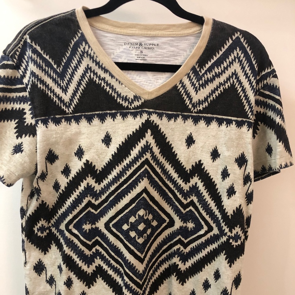 Tribal pattern Polo Ralph Lauren T-shirt!
